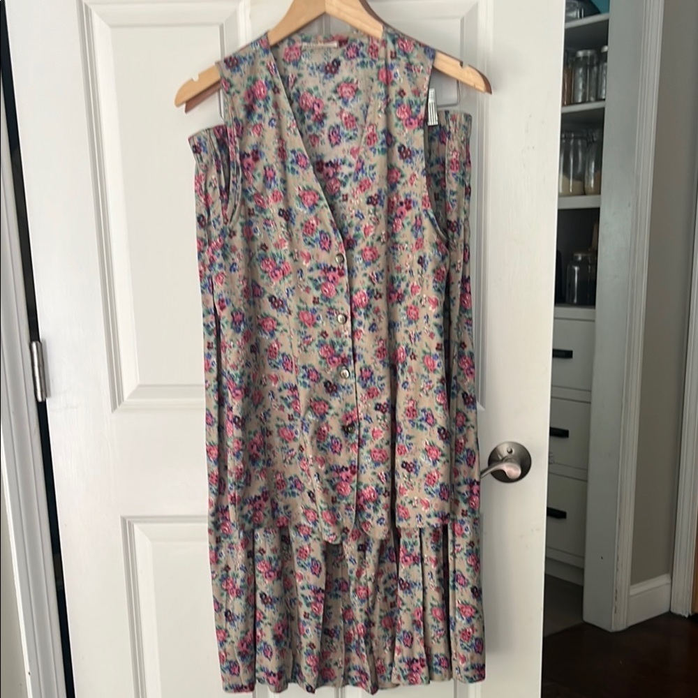 Susan Bristol Floral Skirt Set with Vest size medium skirt size small vest